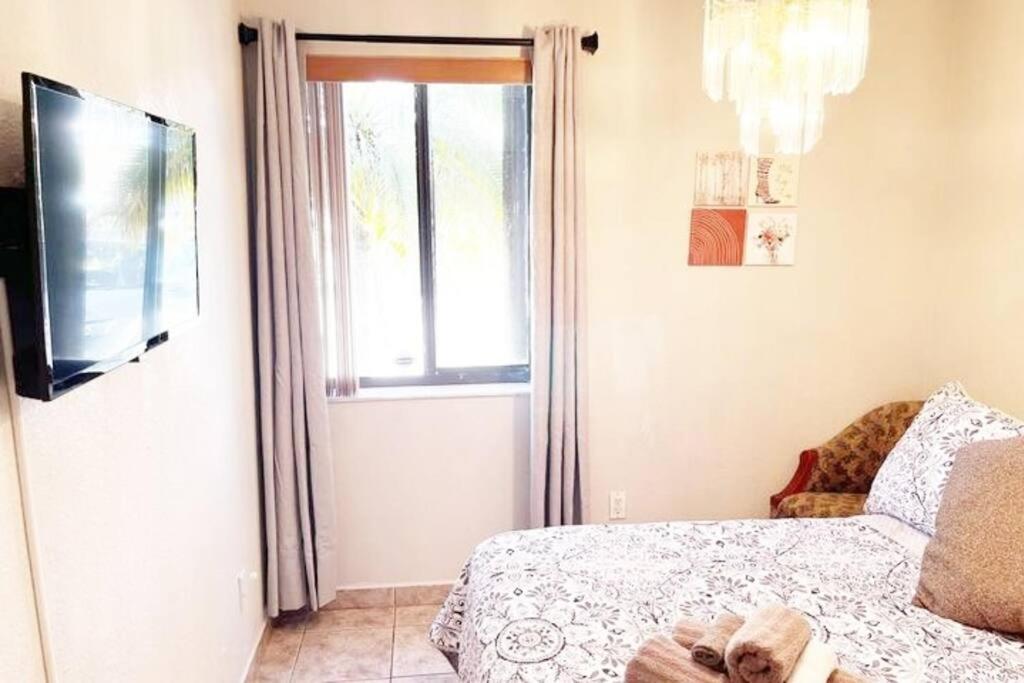 Amazing & Cozy Duplex Near Zoo Miami ! Villa Exterior photo
