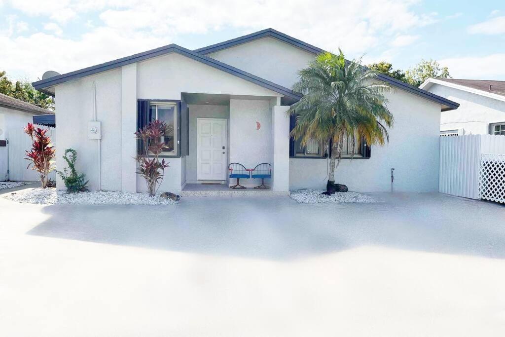 Amazing & Cozy Duplex Near Zoo Miami ! Villa Exterior photo